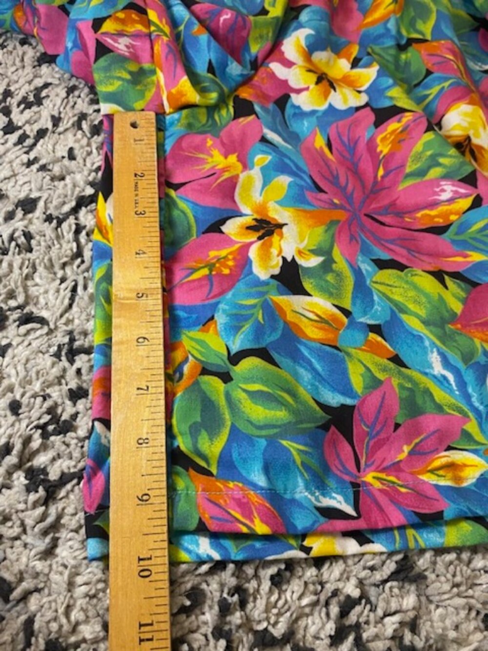 VTG 80's retro shorts and Shirt Set Floral loud colours. Marsh Mallow Med baggy - Picture 16 of 16